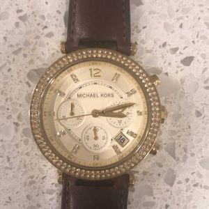 Michael Kors - gold face w brown leather band